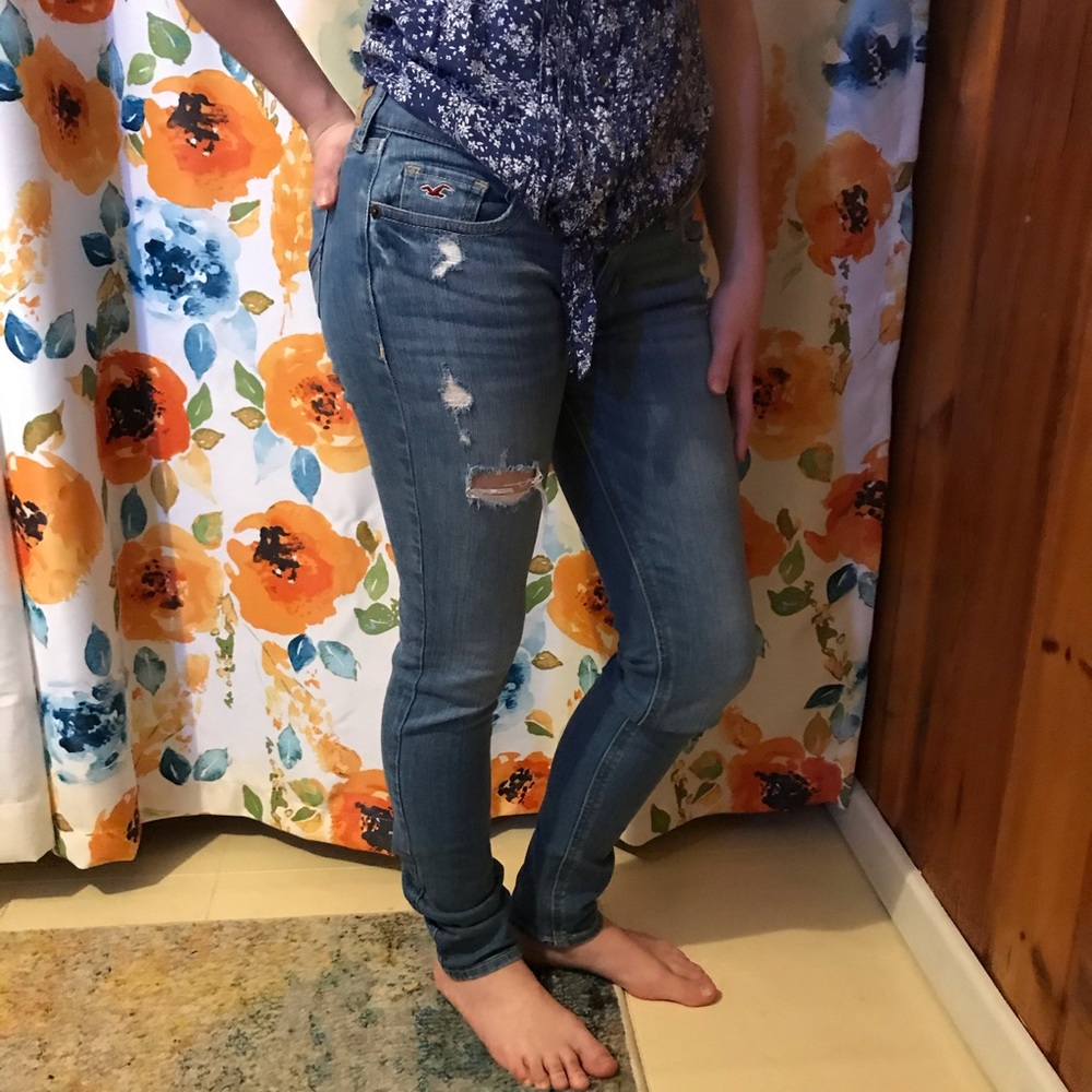Ripped Hollister Skinny Jeans